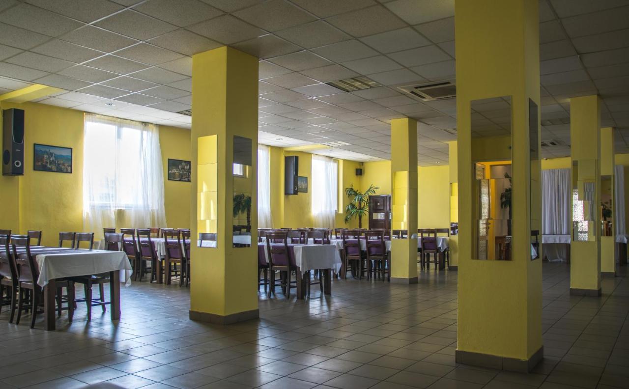 Hotel Maier هونيدوارا المظهر الخارجي الصورة